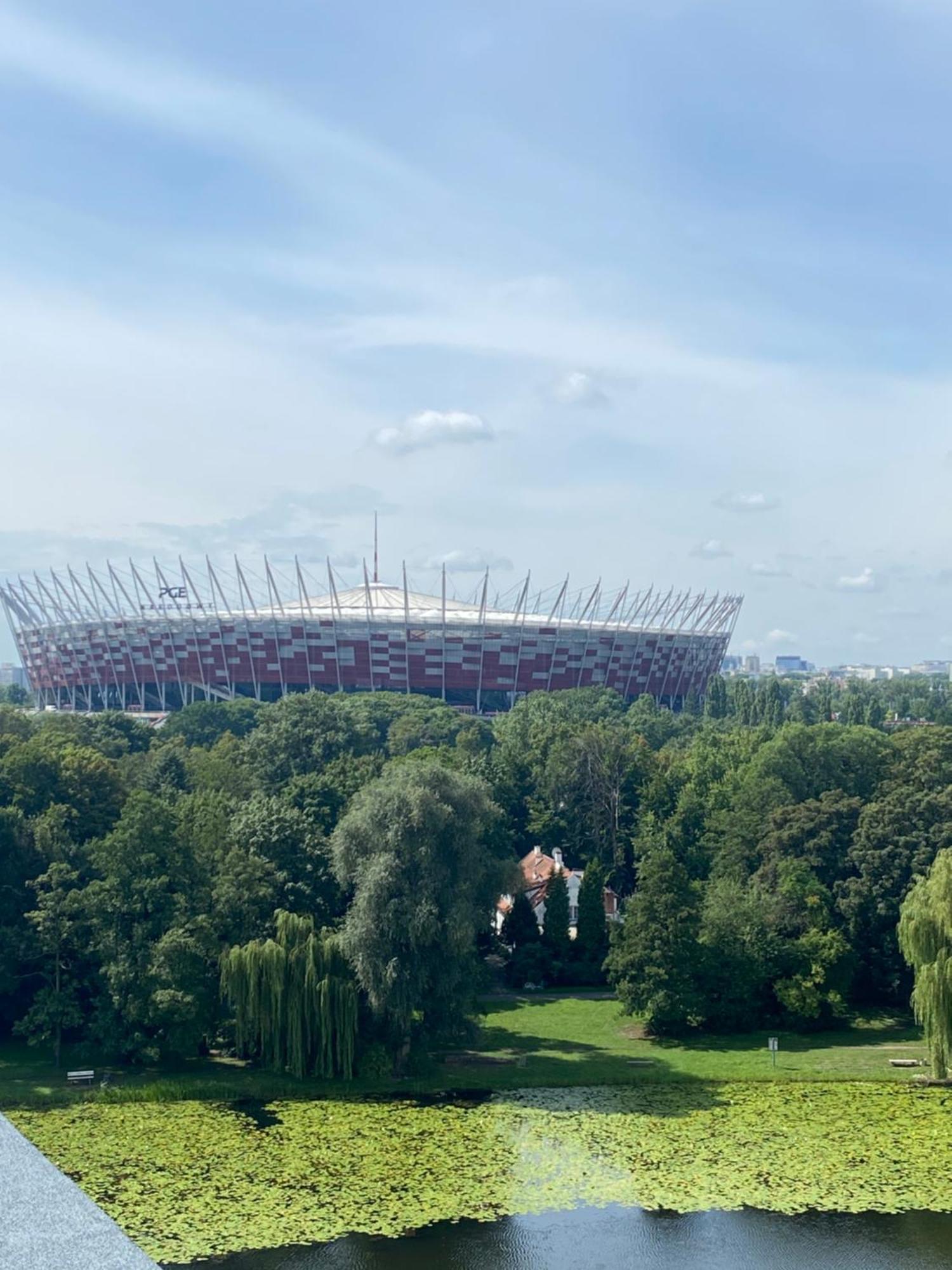 Dedek Park - Historyczny Dworek W Pieknym Parku Skaryszewskim Obok Stadionu Narodowego Aparthotel Warsaw Exterior photo